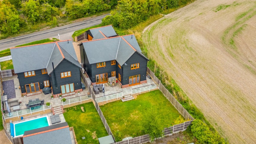 4 bedroom House for Sale Barkway Road, Royston, Hertfordshire