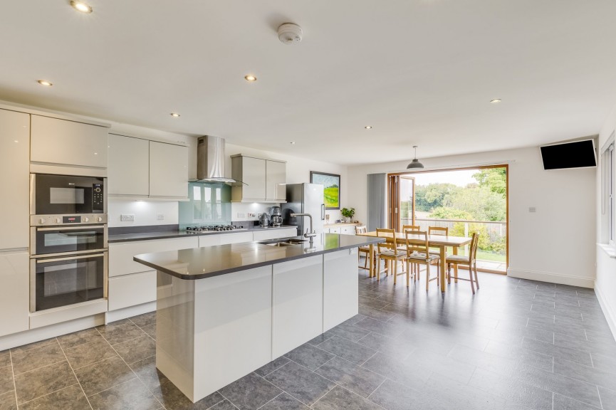 4 bedroom House for Sale Barkway Road, Royston, Hertfordshire
