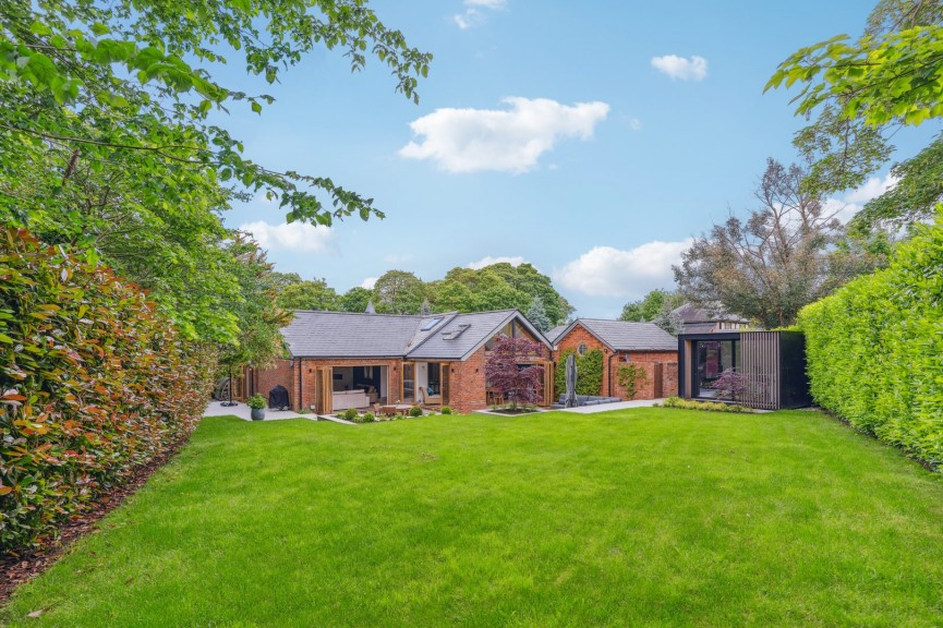 4 bedroom Bungalow for Sale Willian, Hertfordshire