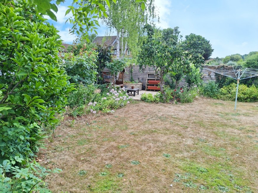 4 bedroom House for Sale The Paddock, Hatfield, Hertfordshire