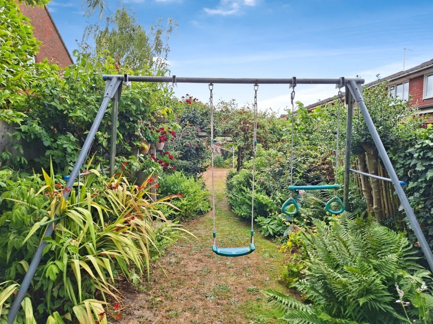 4 bedroom House for Sale The Paddock, Hatfield, Hertfordshire
