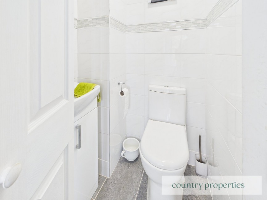 3 bedroom House for Sale Codicote Road, Welwyn, Hertfordshire