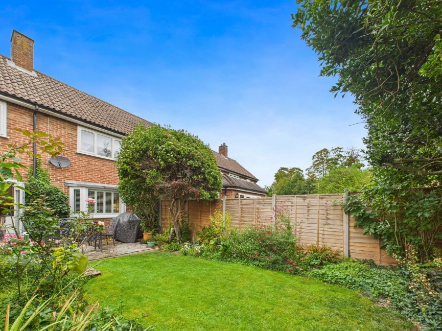 3 bedroom House for Sale St Marys Way, Baldock, Hertfordshire