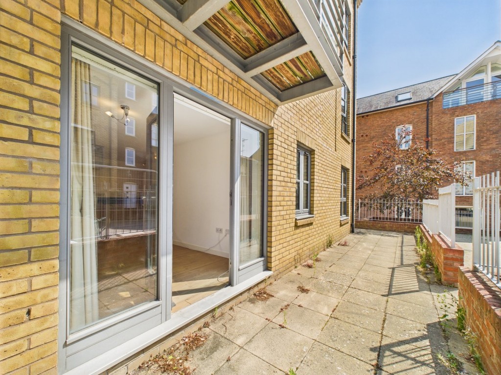Coopers Yard, Hitchin, Hertfordshire