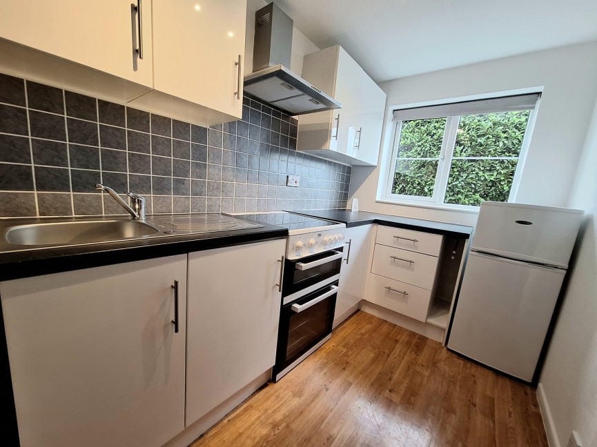 1 bedroom Flat for Sale Station Road, Biggleswade, Bedfordshire