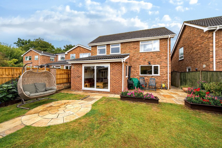 3 bedroom House for Sale Milton Road, Flitwick, Bedfordshire