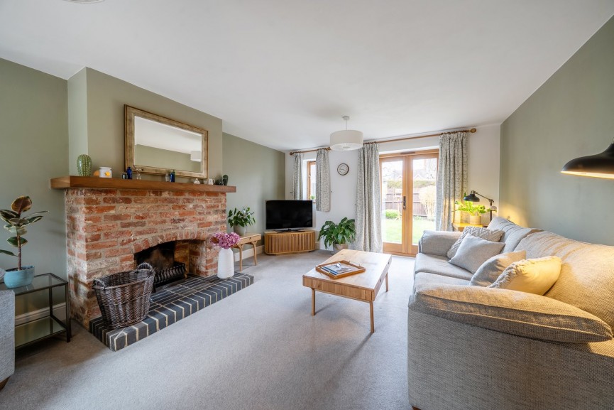 3 bedroom Property for Sale Manor Gardens, Westoning, Bedfordshire