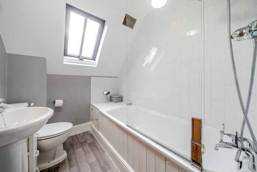 3 bedroom Property for Sale Manor Gardens, Westoning, Bedfordshire