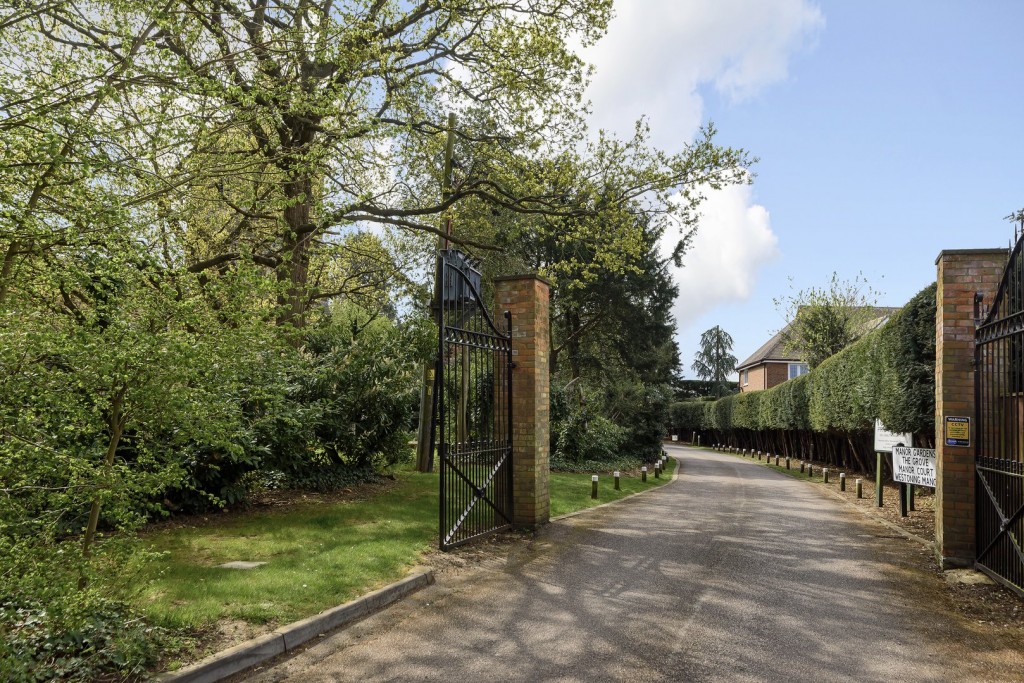 Manor Gardens, Westoning, Bedfordshire