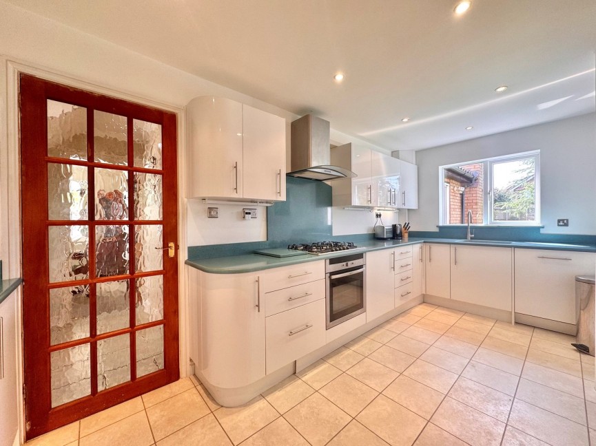 4 bedroom House for Sale Alder Close, Baldock, Hertfordshire