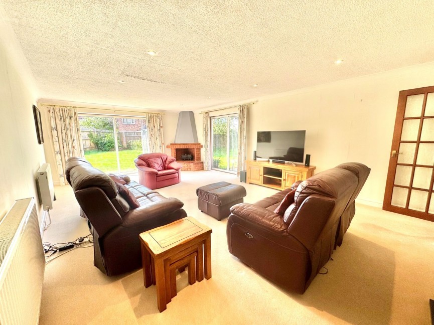 4 bedroom House for Sale Alder Close, Baldock, Hertfordshire