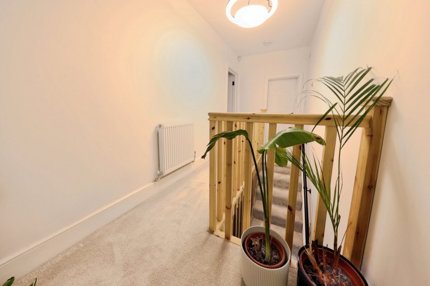 2 bedroom House for Sale Lancaster Road, Hitchin, Hertfordshire