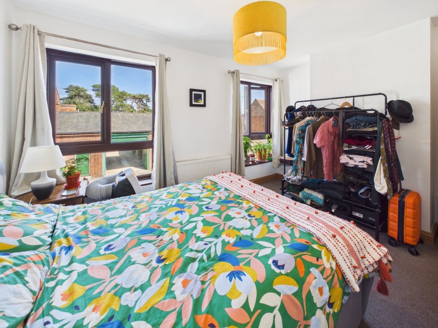 2 bedroom Flat for Sale Mill Street, Gamlingay, Cambridgeshire