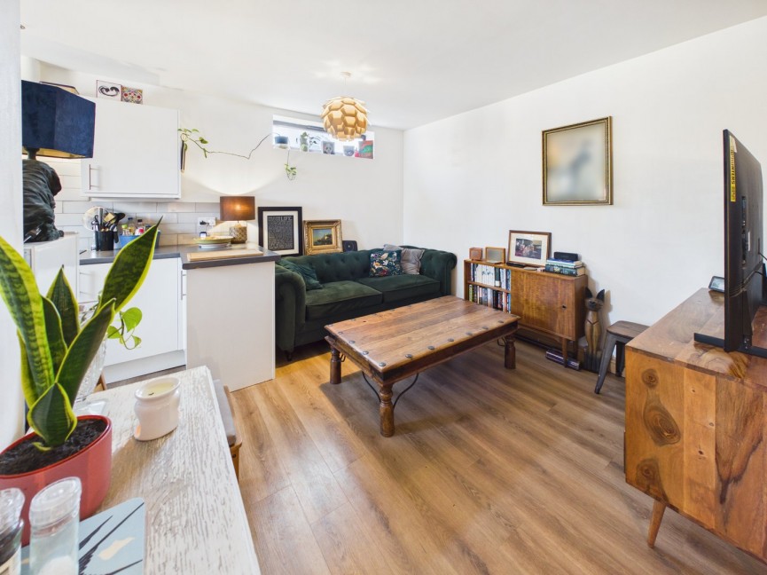 2 bedroom Flat for Sale Mill Street, Gamlingay, Cambridgeshire