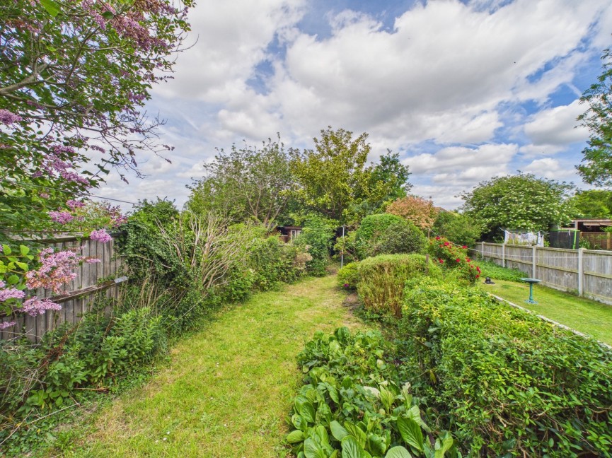 2 bedroom House for Sale Brampton Park Road, Hitchin, Hertfordshire