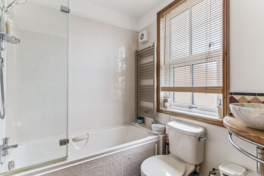 4 bedroom House for Sale Gaping Lane, Hitchin, Hertfordshire