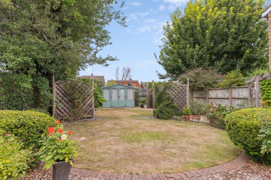 4 bedroom House for Sale Gaping Lane, Hitchin, Hertfordshire