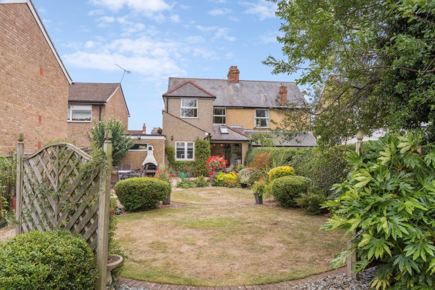4 bedroom House for Sale Gaping Lane, Hitchin, Hertfordshire