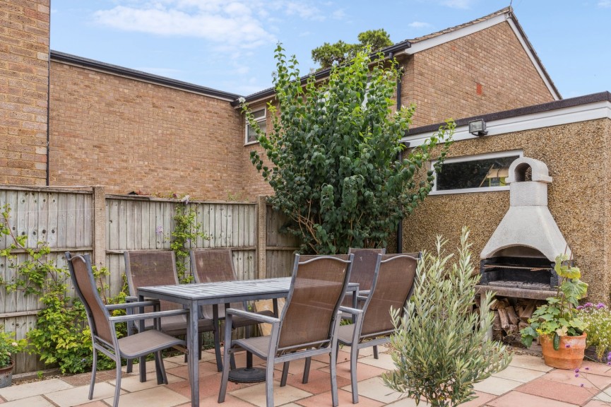 4 bedroom House for Sale Gaping Lane, Hitchin, Hertfordshire