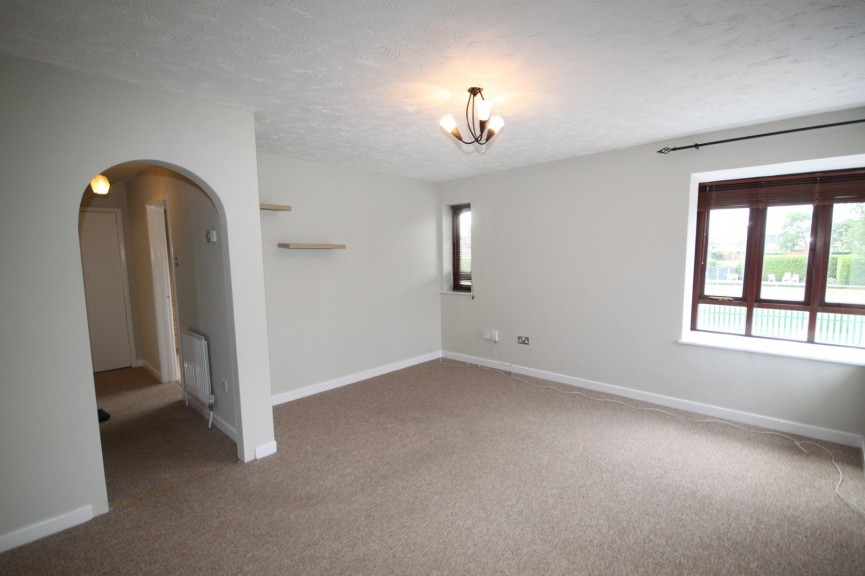 2 bedroom Flat for Letting Wycklond Close, Stotfold, Bedfordshire