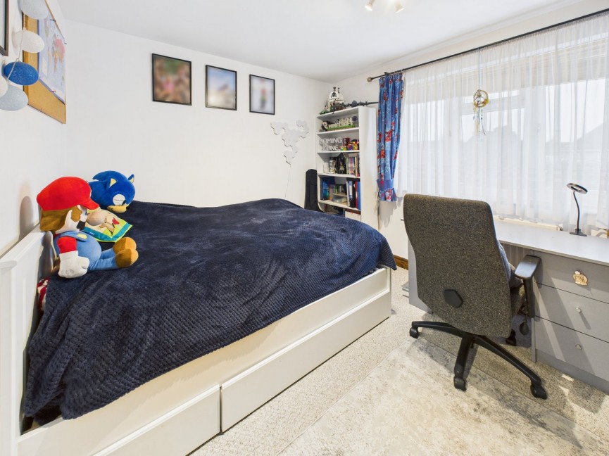 3 bedroom House for Sale Walnut Avenue, Baldock, Hertfordshire