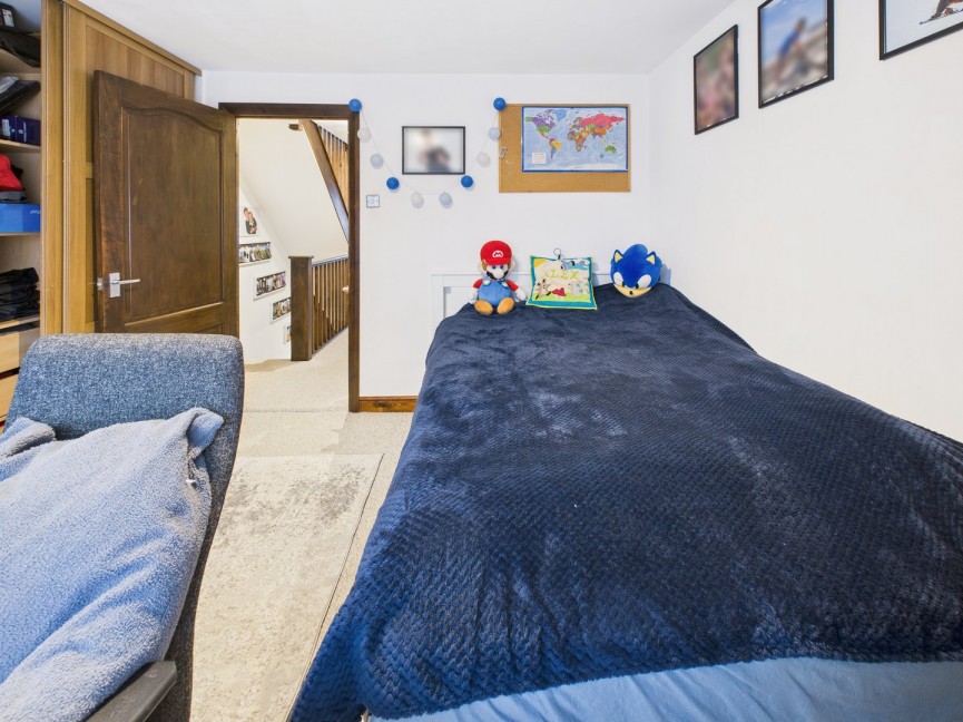 3 bedroom House for Sale Walnut Avenue, Baldock, Hertfordshire