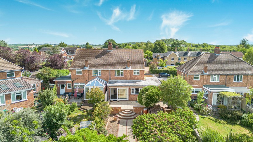 3 bedroom House for Sale Oakley, Bedford