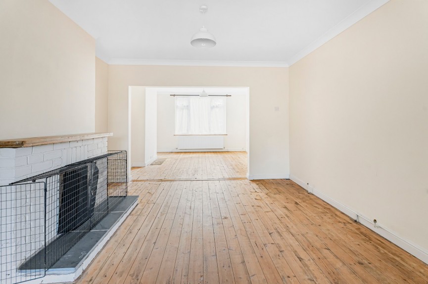 3 bedroom House for Sale Oakley, Bedford
