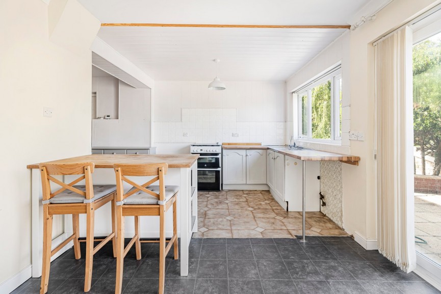 3 bedroom House for Sale Oakley, Bedford