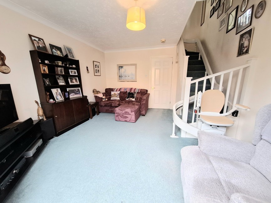 2 bedroom House for Sale Reynolds Close, Biggleswade, Bedfordshire