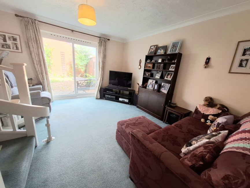 2 bedroom House for Sale Reynolds Close, Biggleswade, Bedfordshire