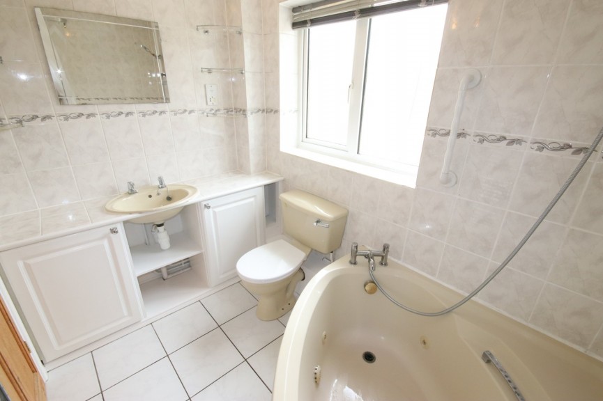 2 bedroom House for Letting Eagle Drive, Flitwick, Beds