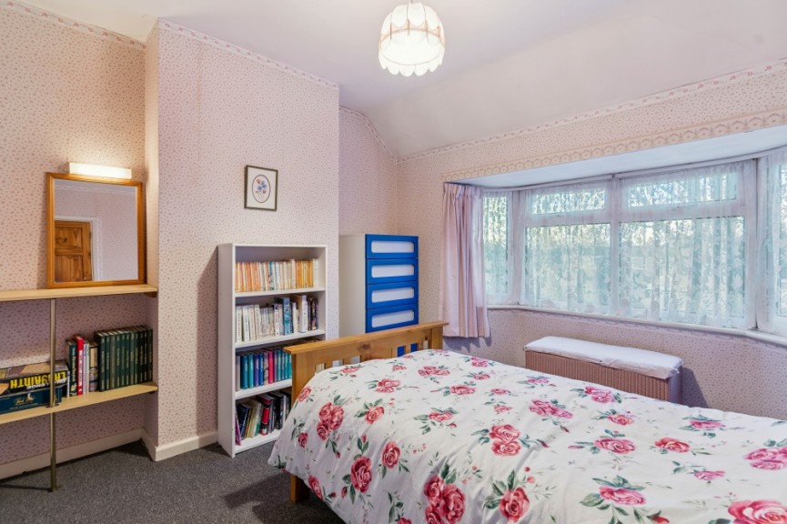 3 bedroom House for Sale Willian Road, Hitchin, Hertfordshire