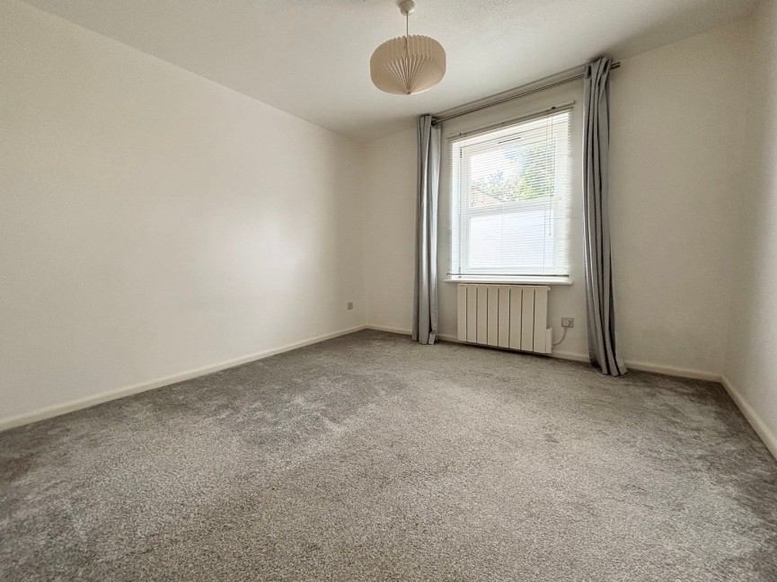 1 bedroom Flat for Letting 60 High Street, Biggleswade, Bedfordshire