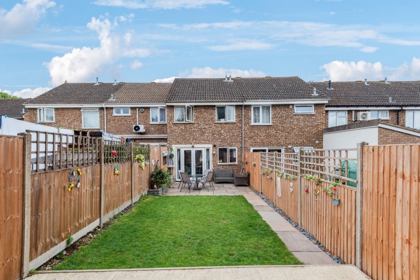 3 bedroom House for Sale Chase Hill Road, Arlesey, Bedfordshire