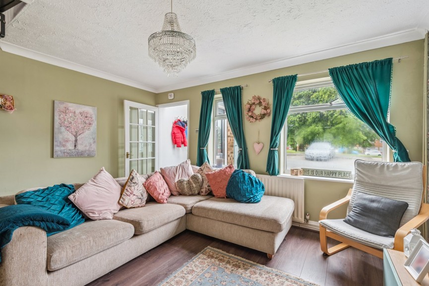 3 bedroom House for Sale Chase Hill Road, Arlesey, Bedfordshire