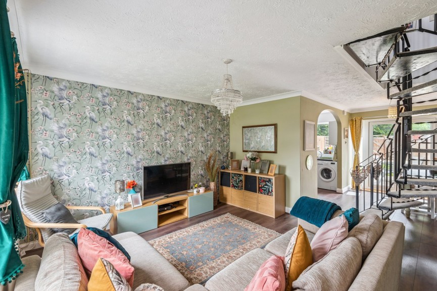 3 bedroom House for Sale Chase Hill Road, Arlesey, Bedfordshire