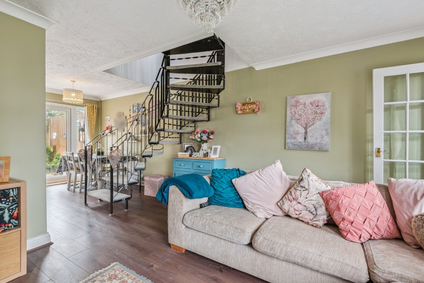 3 bedroom House for Sale Chase Hill Road, Arlesey, Bedfordshire