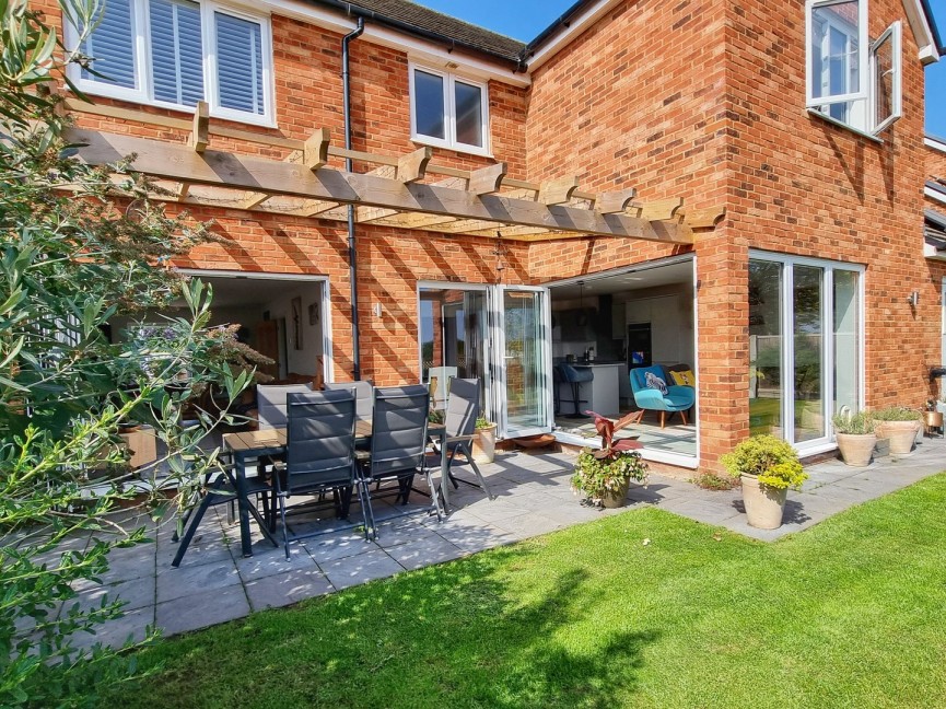 4 bedroom House for Sale Haynes, Bedfordshire