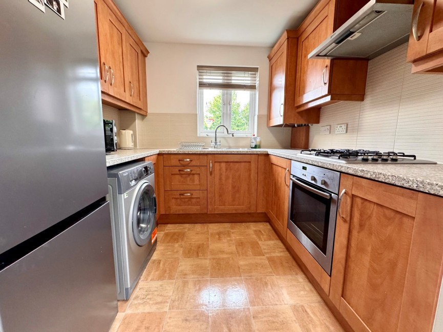 2 bedroom Flat for Sale Weston Way, Baldock, Hertfordshire