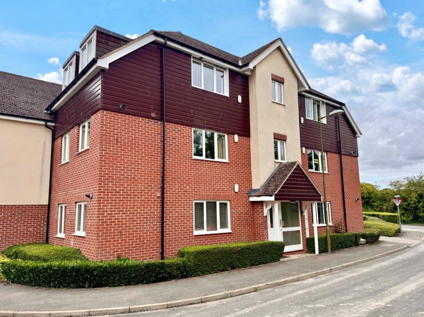 2 bedroom Flat for Sale Weston Way, Baldock, Hertfordshire