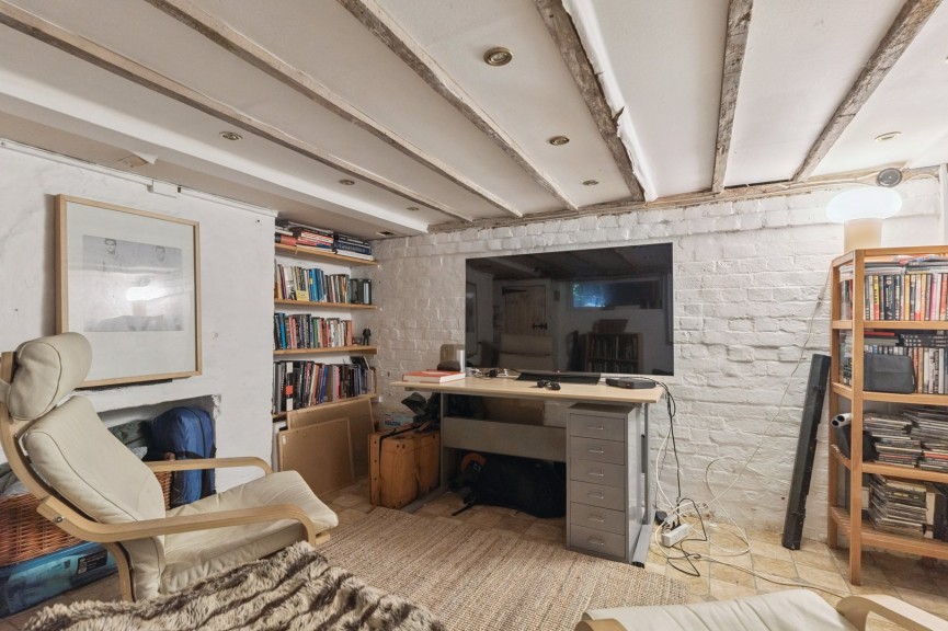 4 bedroom House for Sale Taylors Hill, Hitchin, Hertfordshire