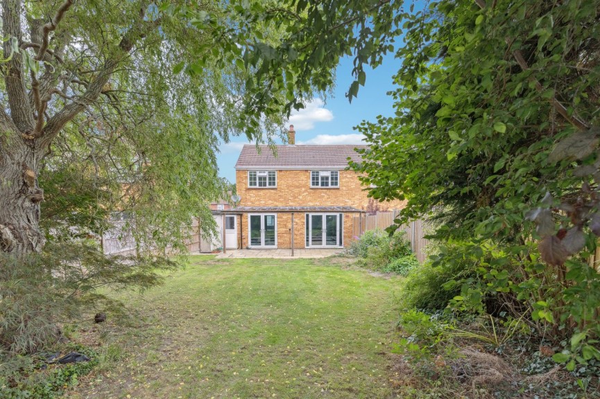 3 bedroom House for Sale Burford Way, Hitchin, Hertfordshire