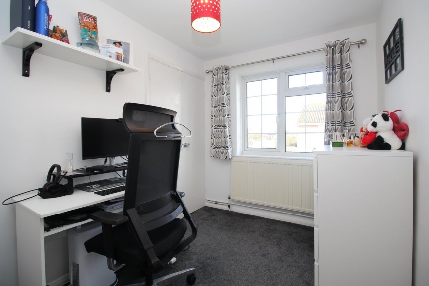 2 bedroom Flat for Sale King Georges Close, Hitchin, Hertfordshire