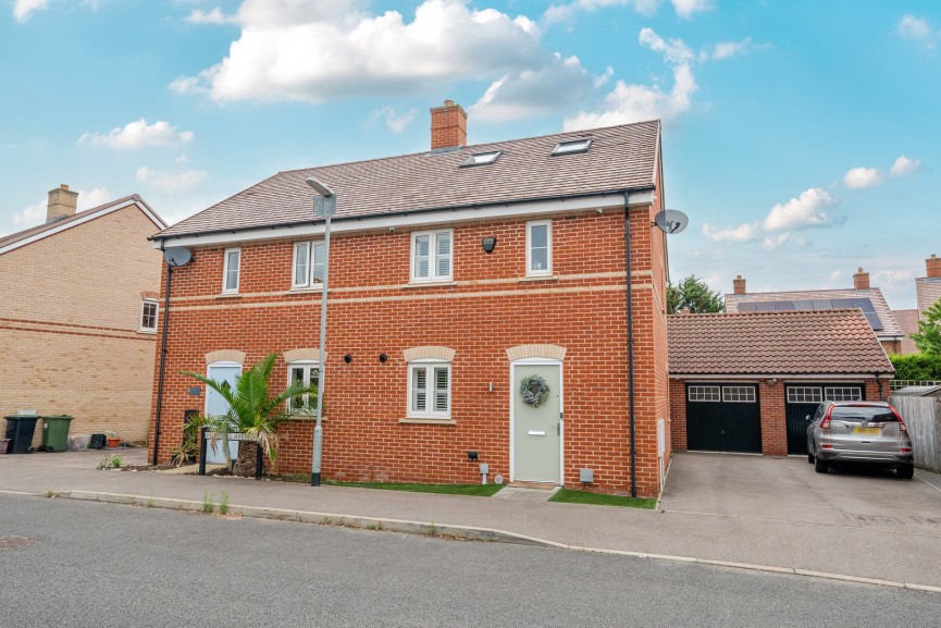 4 bedroom House for Sale Stotfold, Hitchin, Bedfordshire