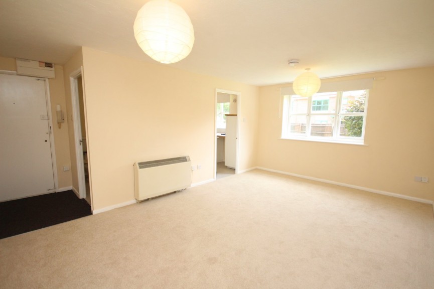 0 bedroom Flat for Letting Marmet Avenue, Letchworth Garden City, Hertfordshire