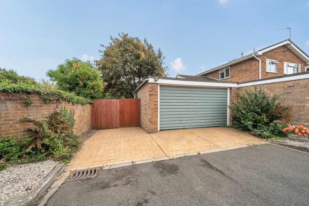 Bluebell Close, Flitwick, Bedfordshire