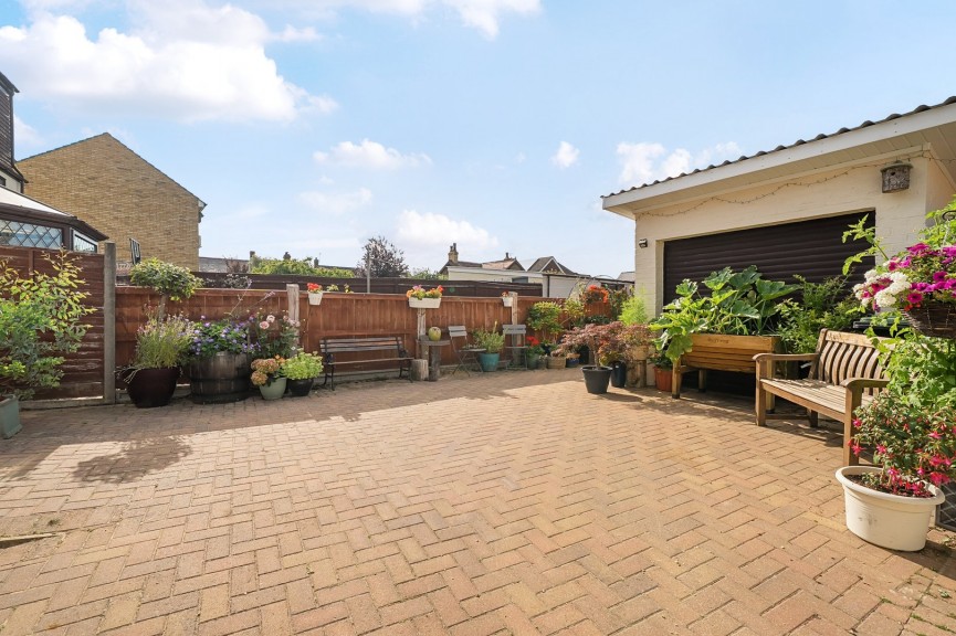 2 bedroom House for Sale The Thinnings, Flitwick, Bedfordshire