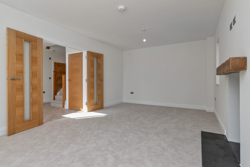 5 bedroom House for Sale Maulden