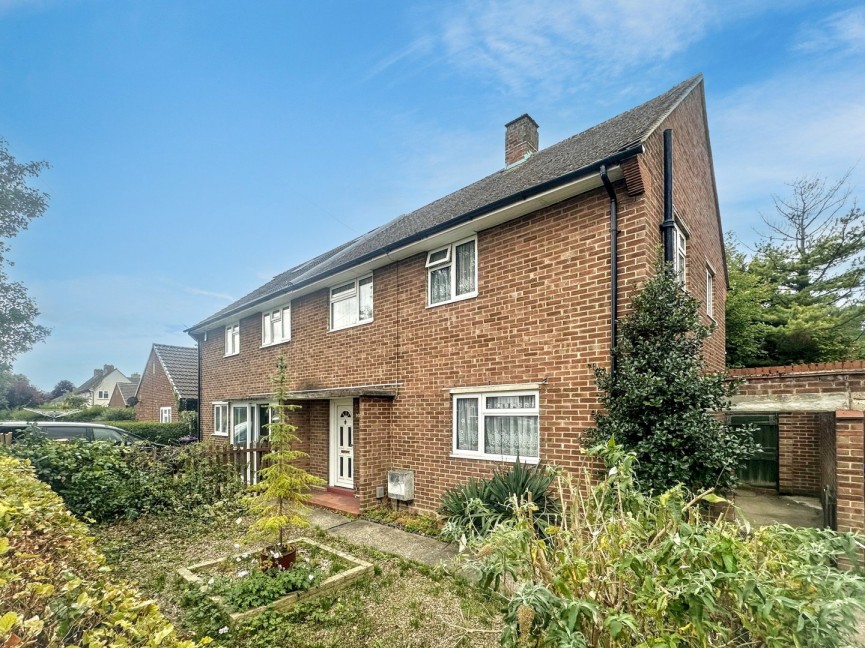 3 bedroom House for Sale Weston Way, Baldock, Hertfordshire